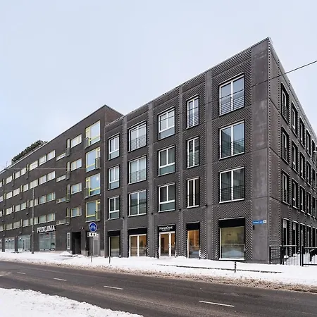 Quiet 2br Steps From Old Town, Parking Garage 탈린