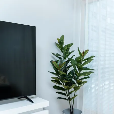 Quiet 2br Steps From Old Town, Parking Garage Tallinn