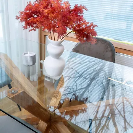 Quiet 2br Steps From Old Town, Parking Garage * Tallinn