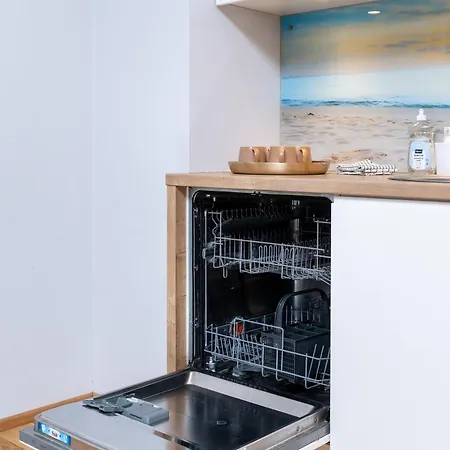 Apartment Quiet 2br Steps From Old Town, Parking Garage Tallinn