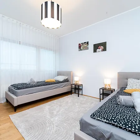 Apartment Quiet 2br Steps From Old Town, Parking Garage Tallinn