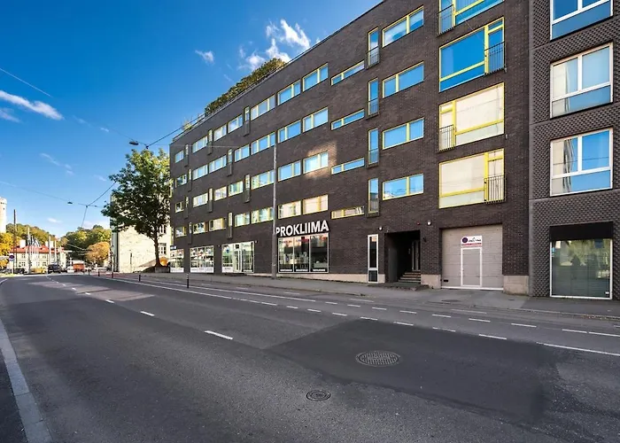 아파트 Quiet 2br Steps From Old Town, Parking Garage