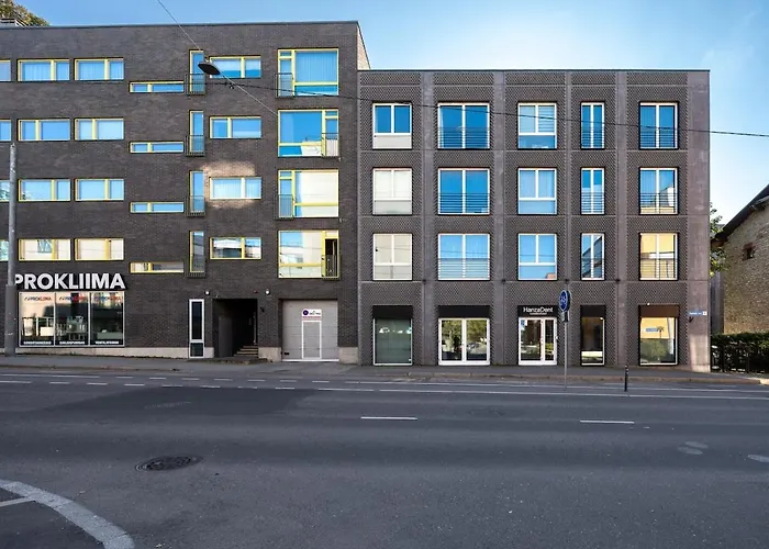 Apartment Quiet 2br Steps From Old Town, Parking Garage Tallinn