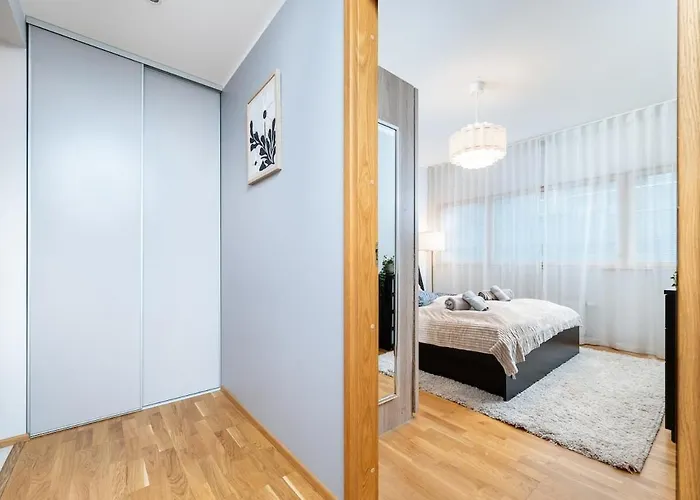 아파트 Quiet 2br Steps From Old Town, Parking Garage 탈린
