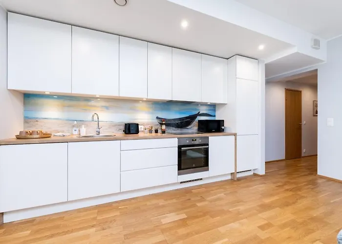 Quiet 2br Steps From Old Town, Parking Garage Apartment Tallinn