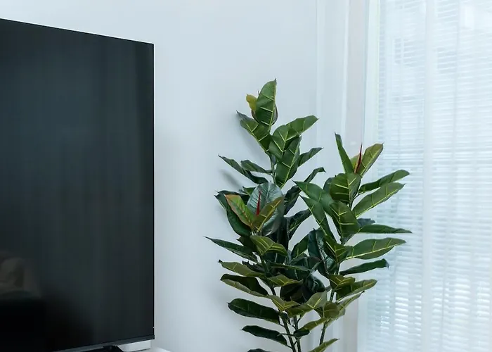 Quiet 2br Steps From Old Town, Parking Garage 탈린