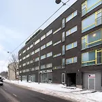 Quiet 2br Steps From Old Town, Parking Garage