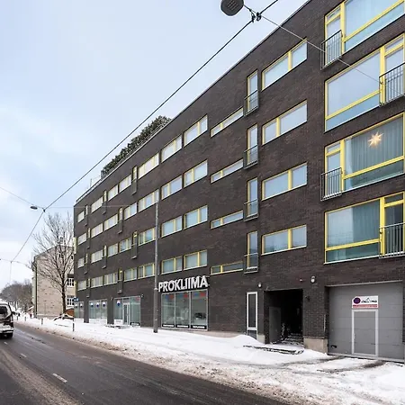 Quiet 2br Steps From Old Town, Parking Garage